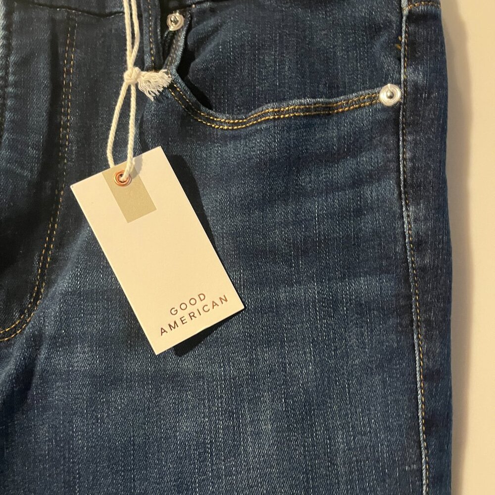 NWT GOOD AMERICAN PETITE FLARE JEANS Blue 004 10/30 - Picture 4 of 8